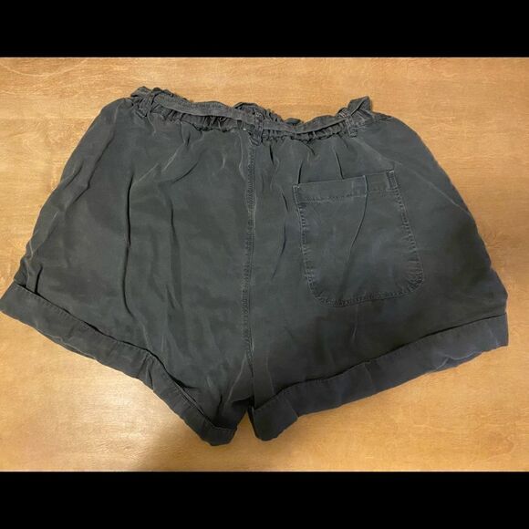 Aerie shorts  - Picture 2 of 3